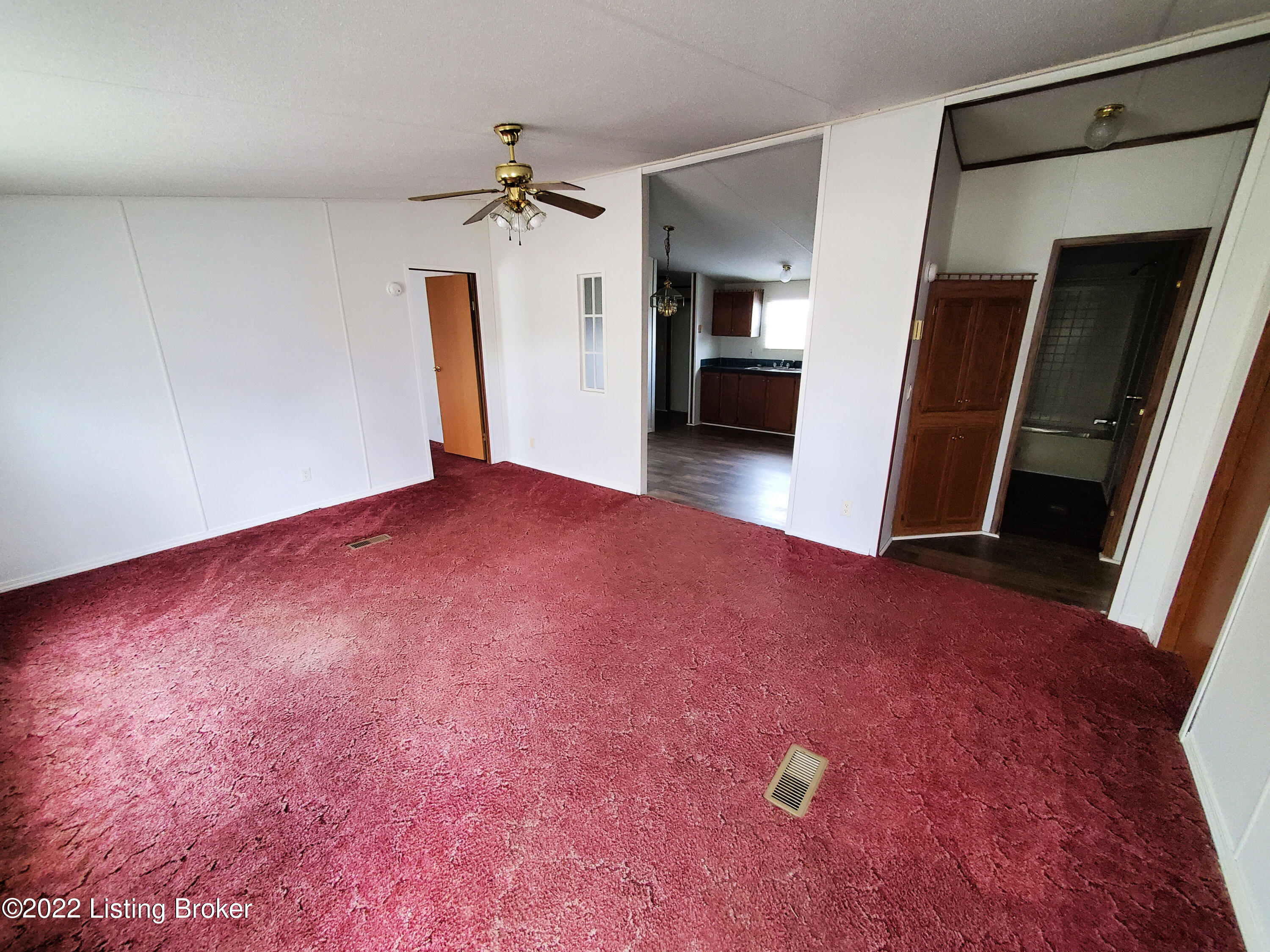 315 Robert Lee Road Raywick, KY 40060 - Photo 2 of 12 Spacious Living Room