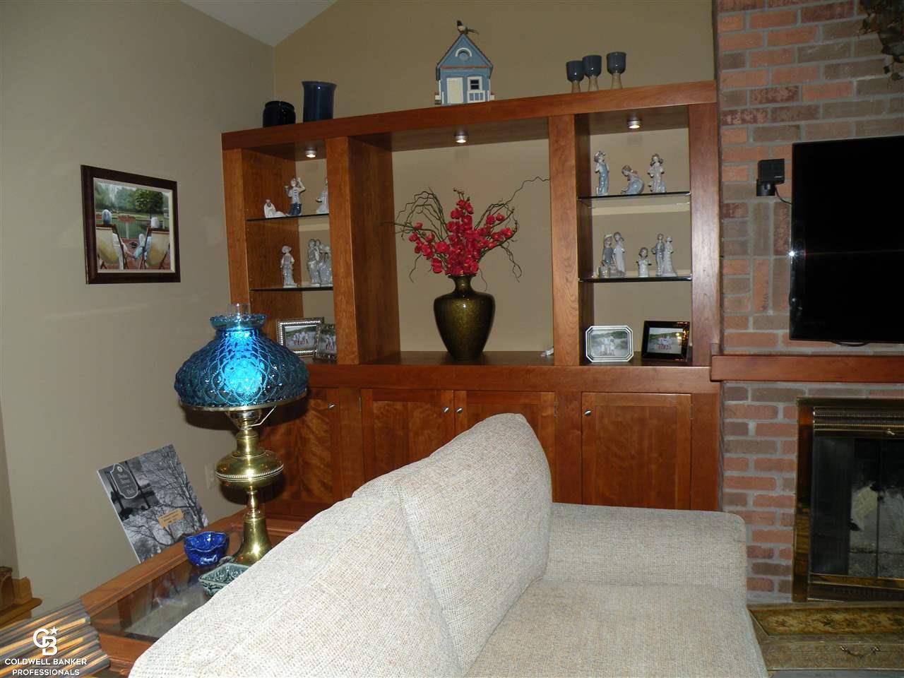 9571 Big Hand Road Columbus, MI 48063 - Photo 5 of 35 50064119-4.JPG