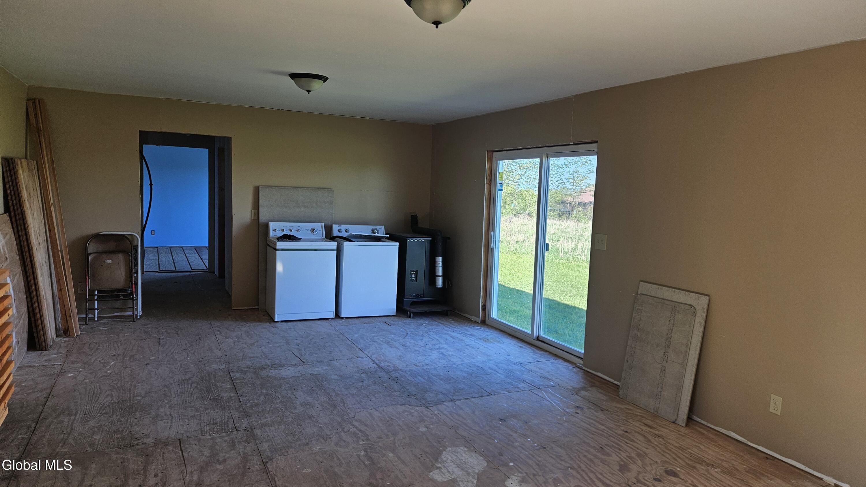 377 Zarcarco Road Amsterdam, NY 12010 - Photo 11 of 21 20260512_164108