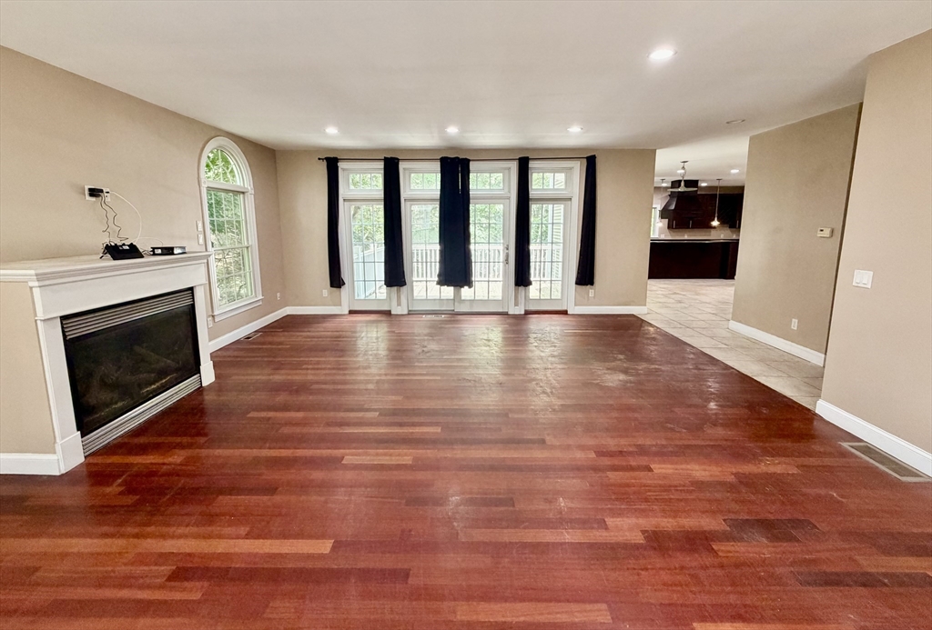 41 Thresher Road Hampden, MA 01036 - Photo 3 of 30