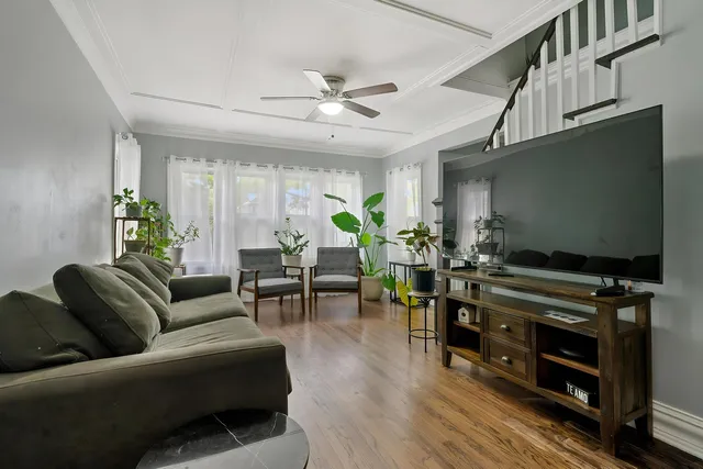 $349,000 | 1182 South Taylor Avenue, Oak Park, IL 60304