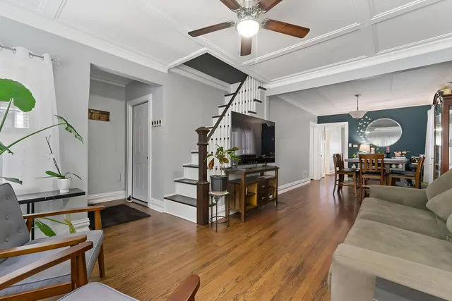 $349,000 | 1182 South Taylor Avenue, Oak Park, IL 60304