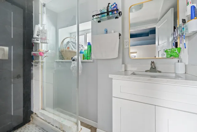 $349,000 | 1182 South Taylor Avenue, Oak Park, IL 60304