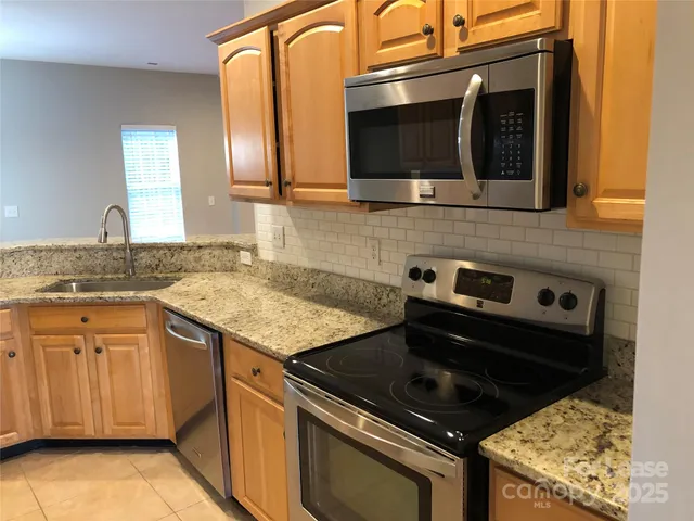 $2,900 | 10938 Chamberlain Hall Court, Charlotte, NC 28277