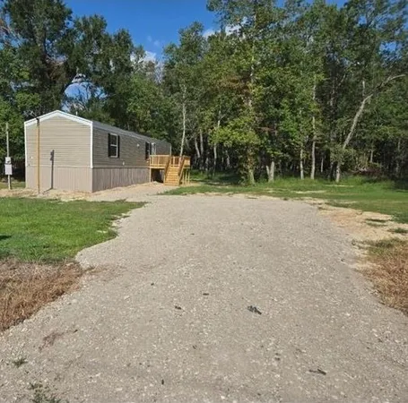 $1,400 | 1125 Speights Road, Hankamer, TX 77560