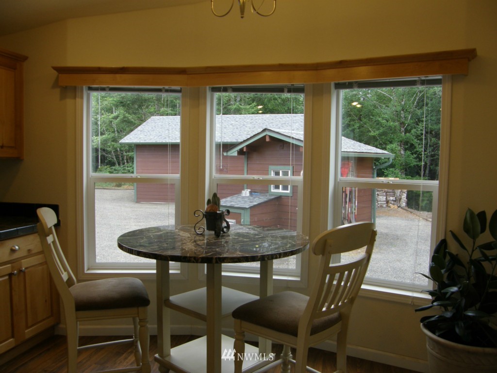 5023 Wishkah Road Aberdeen, WA 98520 - Photo 5 of 21 Gallery Image 5