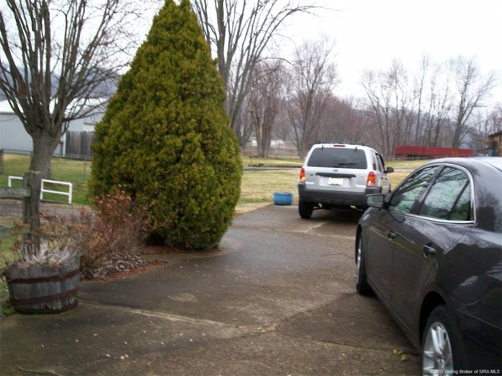 5305 Grant Line Road New Albany, IN 47150 - Photo 29 of 31 Gallery Image 29