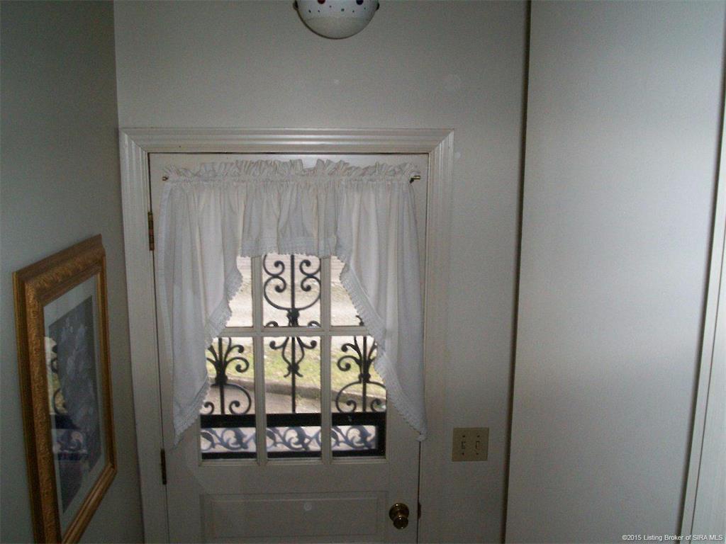 5305 Grant Line Road New Albany, IN 47150 - Photo 10 of 31 Gallery Image 10