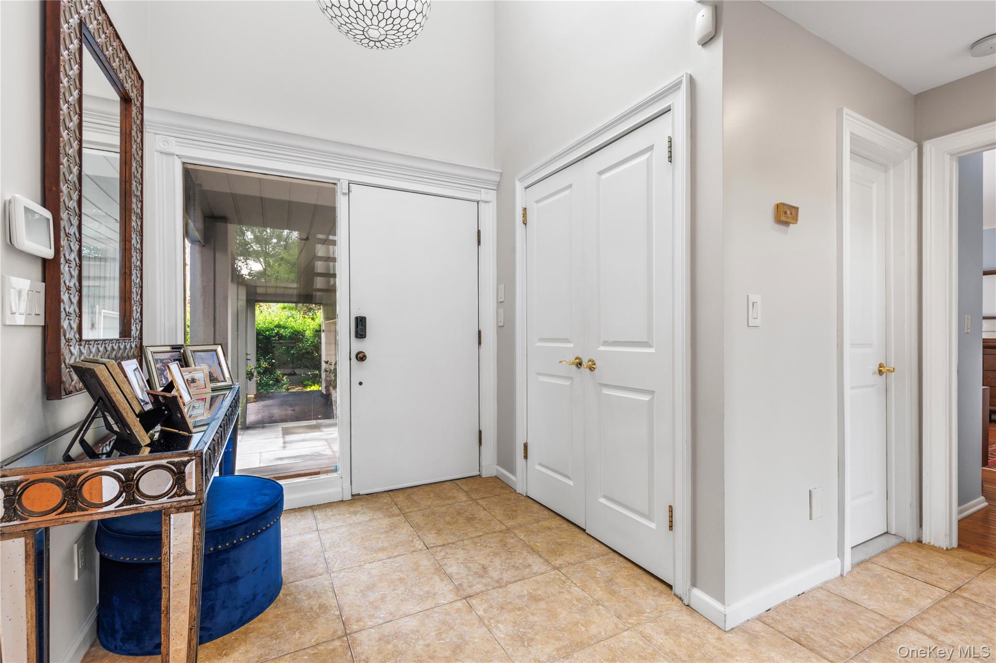52 Talcott Road Rye Brook, NY 10573 - Photo 4 of 38