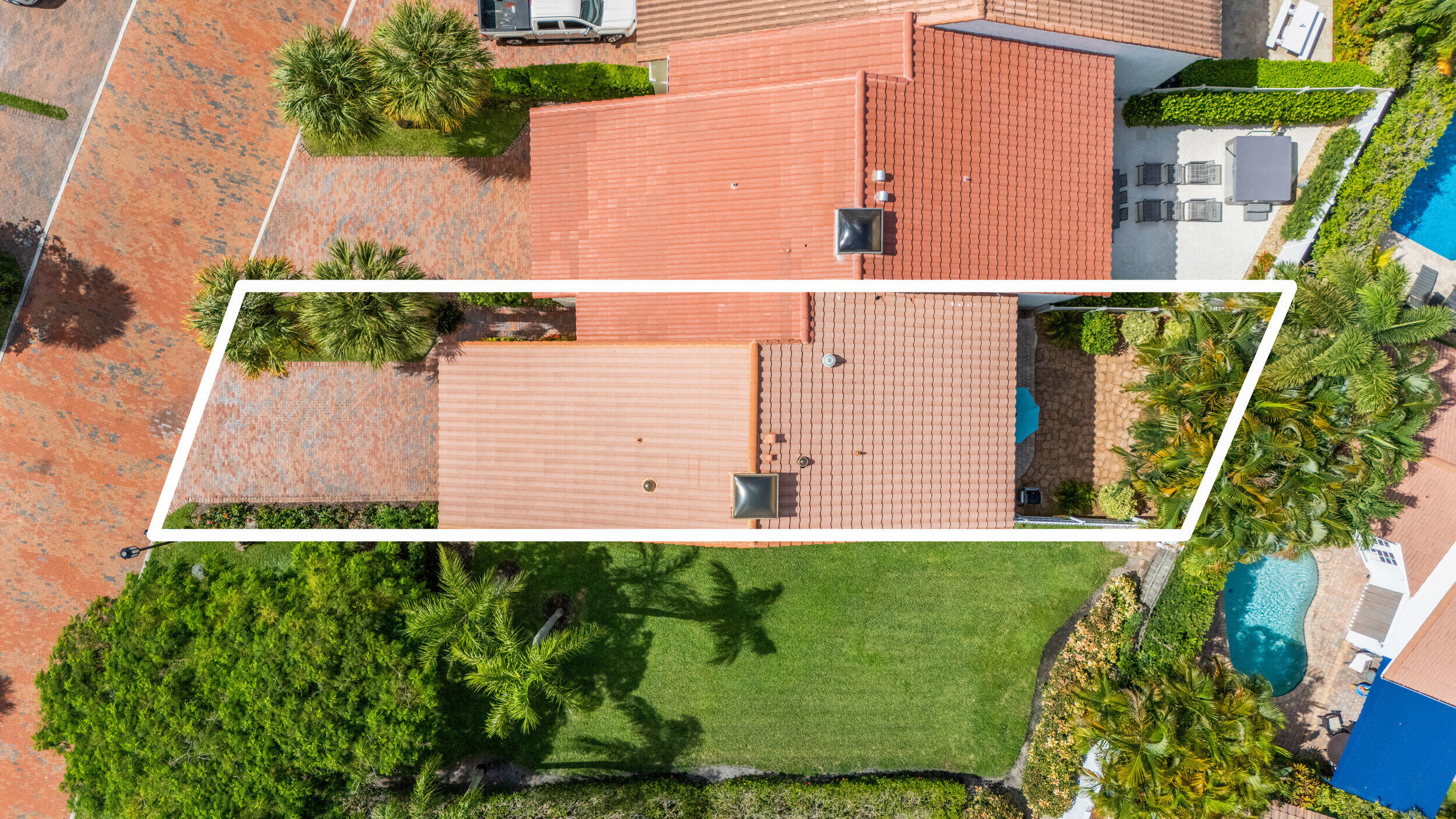 3501 Harbor Circle Delray Beach, FL 33483 - Photo 17 of 25 a view of a back yard of the house