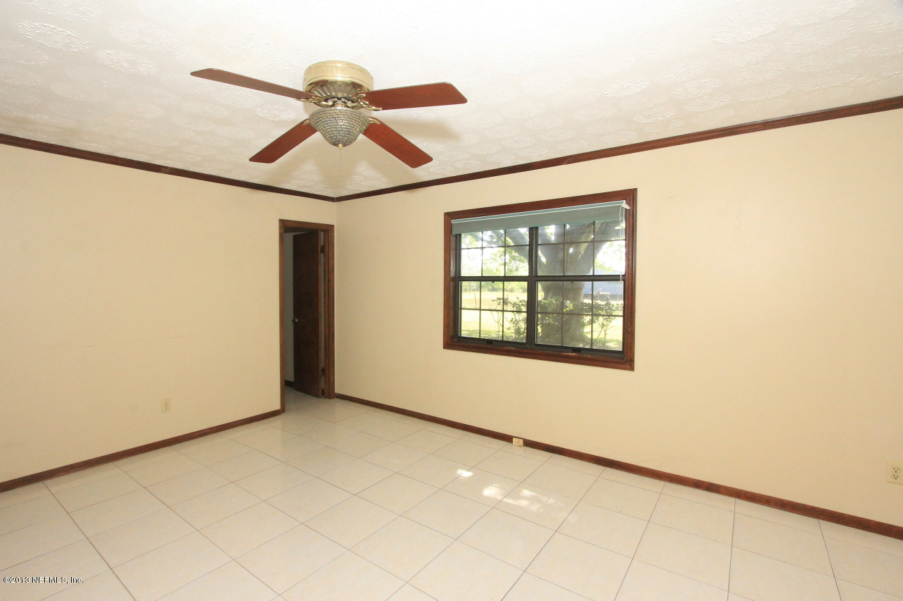 15521 Bream Road Jacksonville, FL 32226 - Photo 11 of 27 Master Bedroom