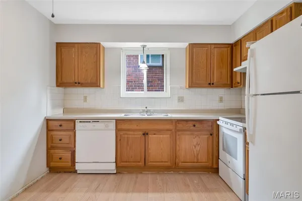 $525,000 | 10068 Puttington Drive, St. Louis, MO 63123