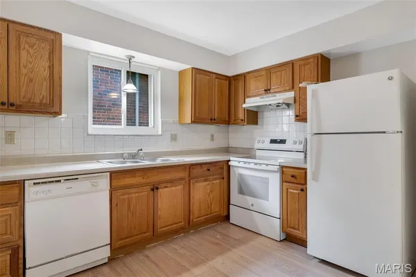 $525,000 | 10068 Puttington Drive, St. Louis, MO 63123