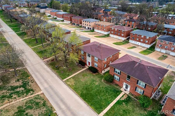 $525,000 | 10068 Puttington Drive, St. Louis, MO 63123