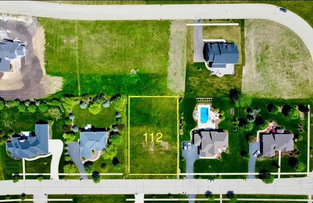 $59,900 | 223 Merry Oaks Drive, Sycamore, IL 60178