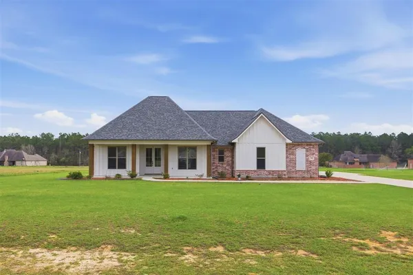 $357,000 | 4846 Holbrook Court Lane, Dequincy, LA 70633