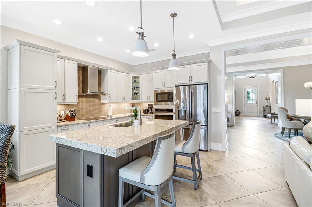 6487 Warwick Avenue Naples, FL 34113 - Photo 6 of 40