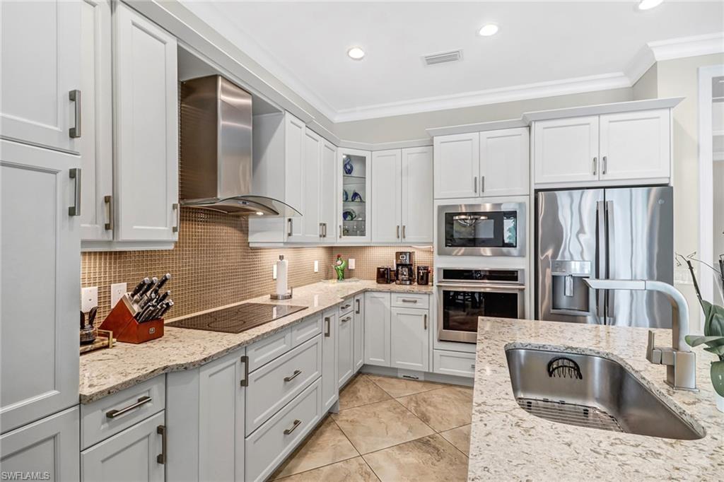 6487 Warwick Avenue Naples, FL 34113 - Photo 7 of 40