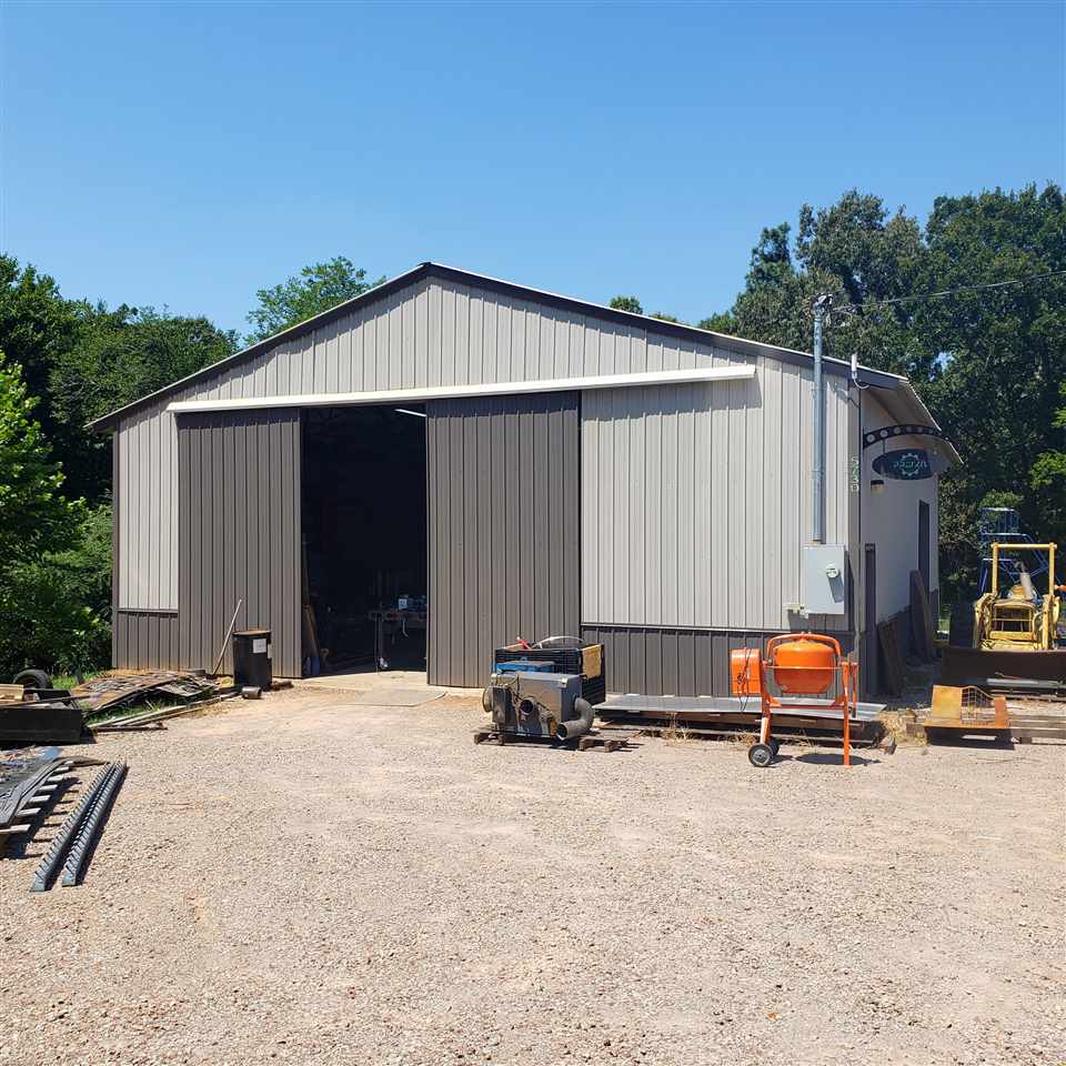 339 Airport Road Selmer, TN 38375 - Photo 20 of 21 Gallery Image 20