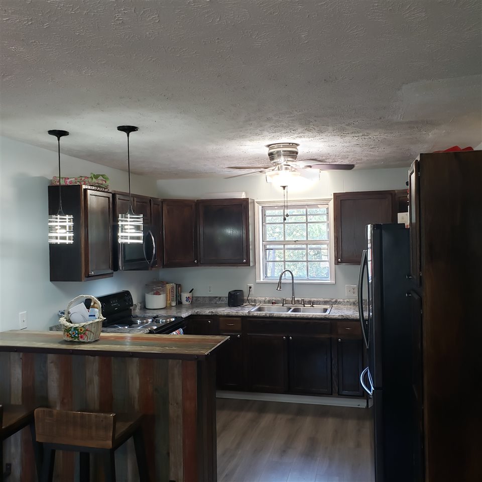 339 Airport Road Selmer, TN 38375 - Photo 6 of 21 Gallery Image 6