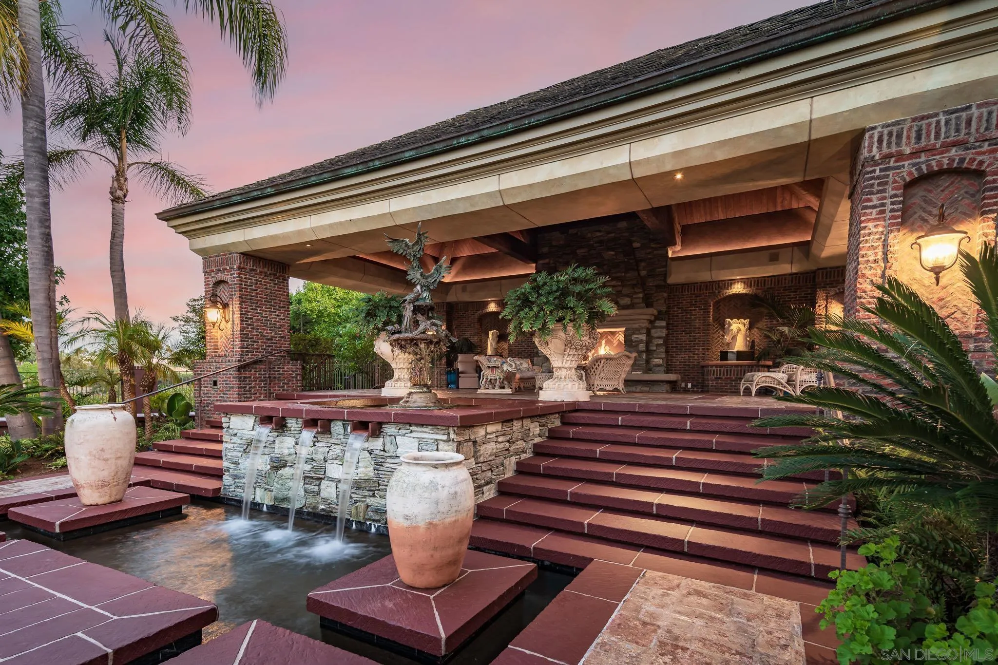 5893 Winland Hills Drive Rancho Santa Fe, CA 92067 - Photo 28 of 41 a view of entryway and hall