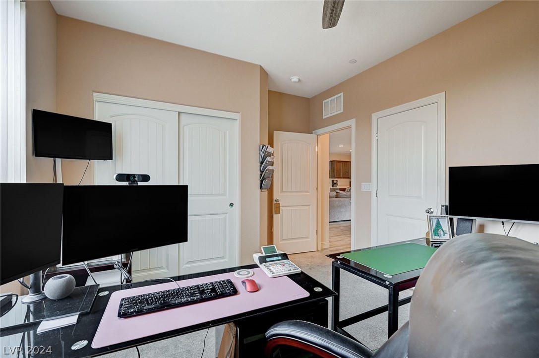 1039 East Sunset Road Henderson, NV 89011 - Photo 35 of 92 Gallery Image 35