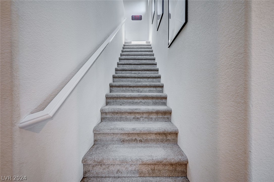 1039 East Sunset Road Henderson, NV 89011 - Photo 38 of 92 Gallery Image 38