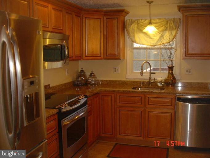 2314 Crossett Road Rosedale, MD 21237 - Photo 2 of 23 Kitchen