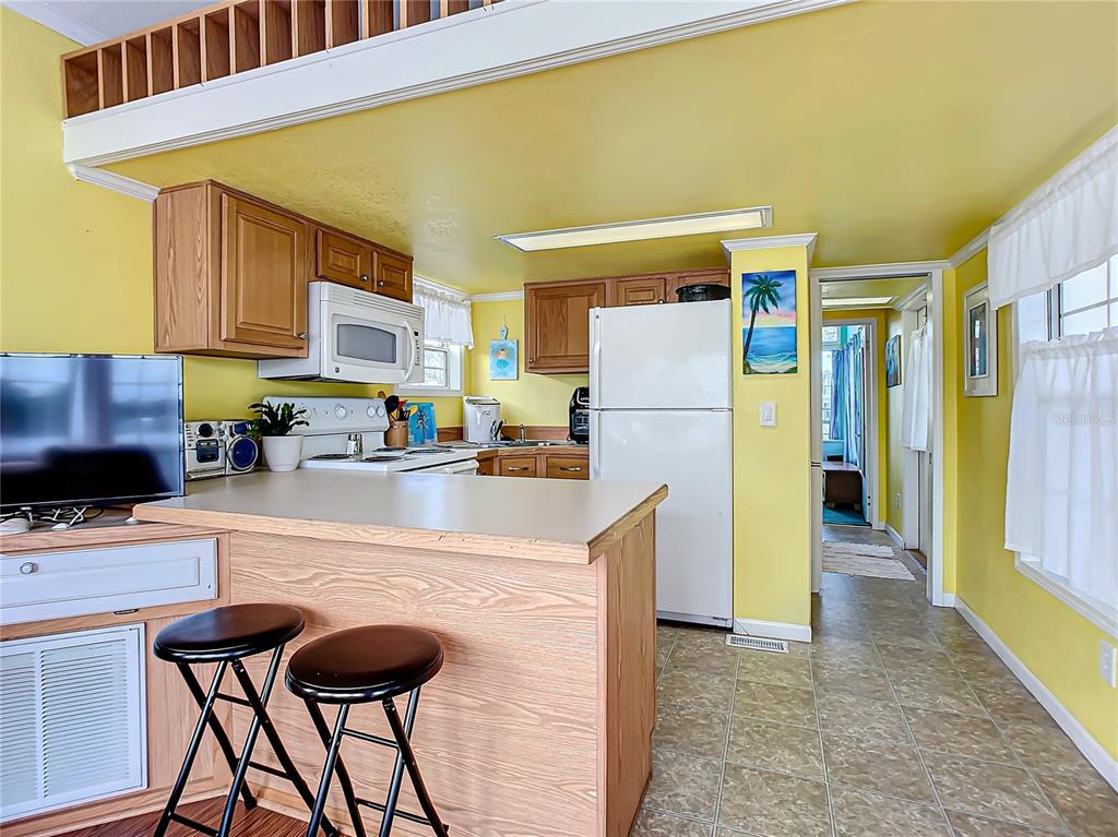 92 Eagle Point South Osteen, FL 32764 - Photo 9 of 22