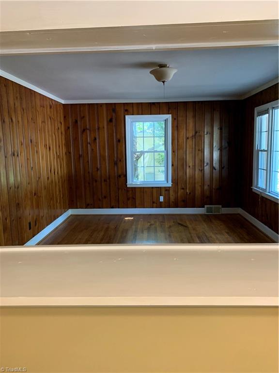 1402 North Hamilton Street High Point, NC 27262 - Photo 3 of 14 Gallery Image 3