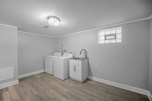 $319,000 | 7715 South Oglesby Avenue, Chicago, IL 60649