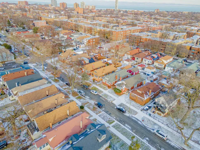 $319,000 | 7715 South Oglesby Avenue, Chicago, IL 60649