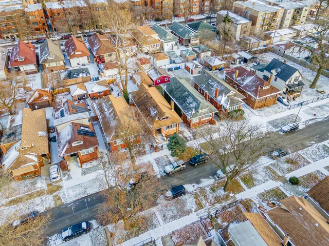 $319,000 | 7715 South Oglesby Avenue, Chicago, IL 60649