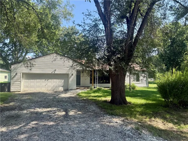 $179,897 | 118 East Bower Street, Oreana, IL 62554