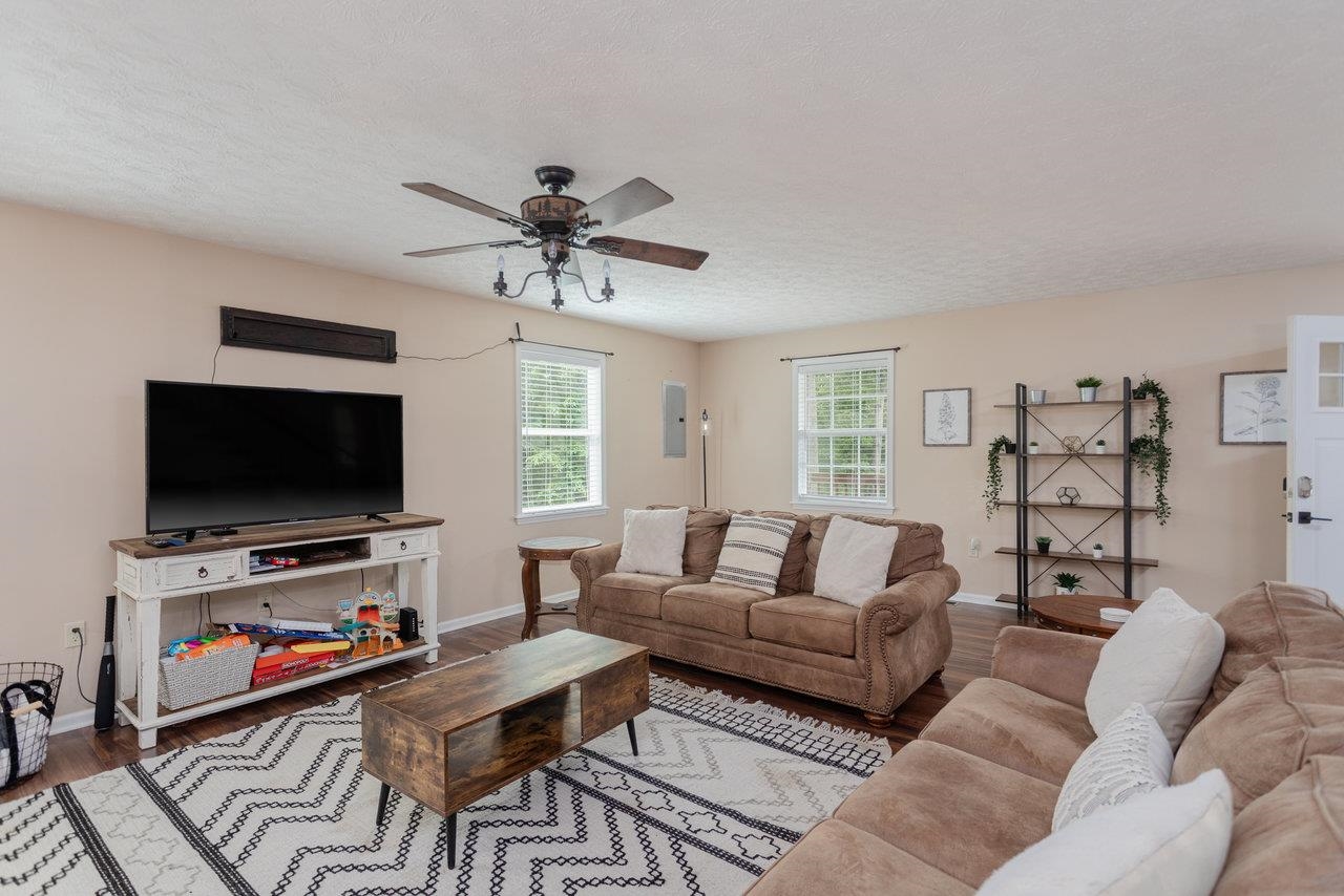 159 Park View Shenandoah, VA 22849 - Photo 7 of 70 a living room with furniture and a flat screen tv