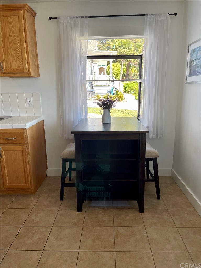 416 Aster Street Laguna Beach, CA 92651 - Photo 5 of 14 a room with furniture and a window