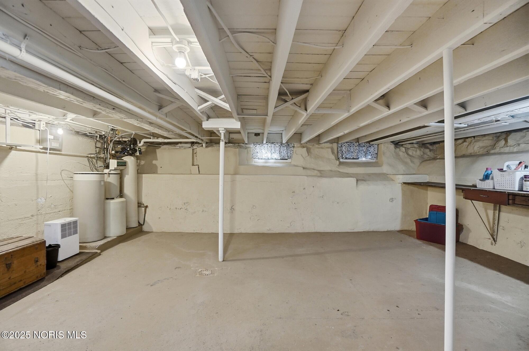 11405 Box Road Grand Rapids, OH 43522 - Photo 41 of 71 046
