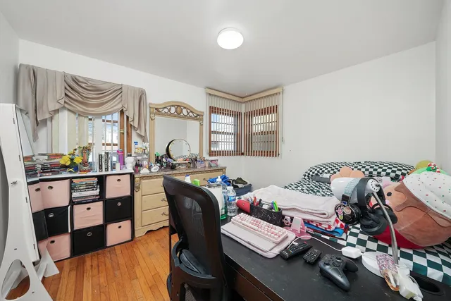 $324,900 | 4350 West Shakespeare Avenue, Chicago, IL 60639