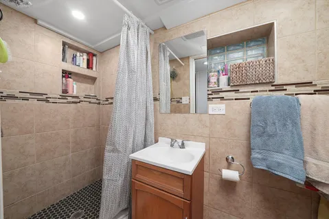 $324,900 | 4350 West Shakespeare Avenue, Chicago, IL 60639