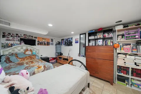 $324,900 | 4350 West Shakespeare Avenue, Chicago, IL 60639