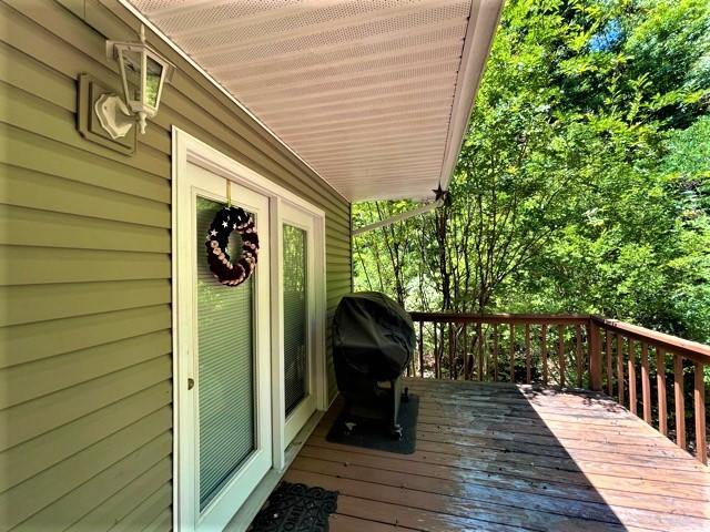 1111 Golf Course Road Newport, TN 37821 - Photo 15 of 33 REAR DECK