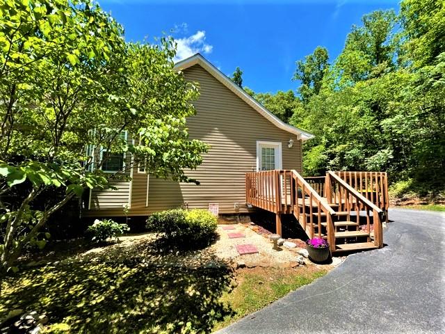 1111 Golf Course Road Newport, TN 37821 - Photo 30 of 33 SIDE ENTRY
