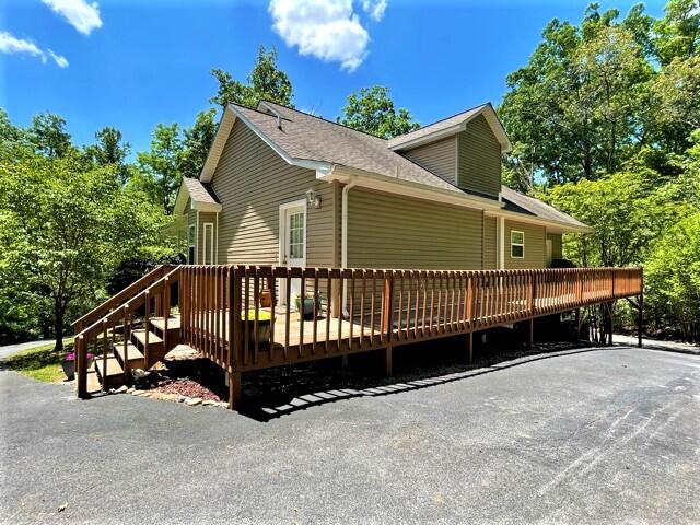 1111 Golf Course Road Newport, TN 37821 - Photo 31 of 33 REAR DECK