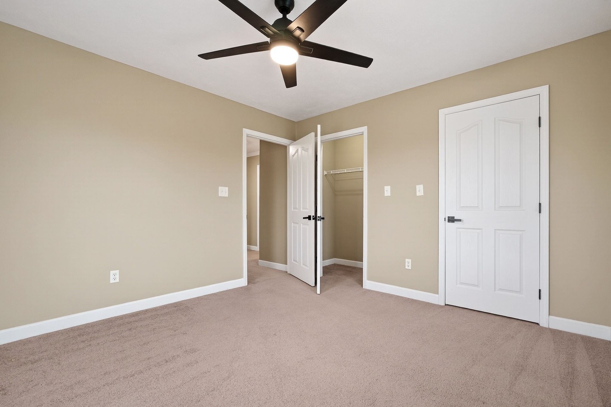 2408 Shellsford Road McMinnville, TN 37110 - Photo 37 of 60 an empty room with closet and fan