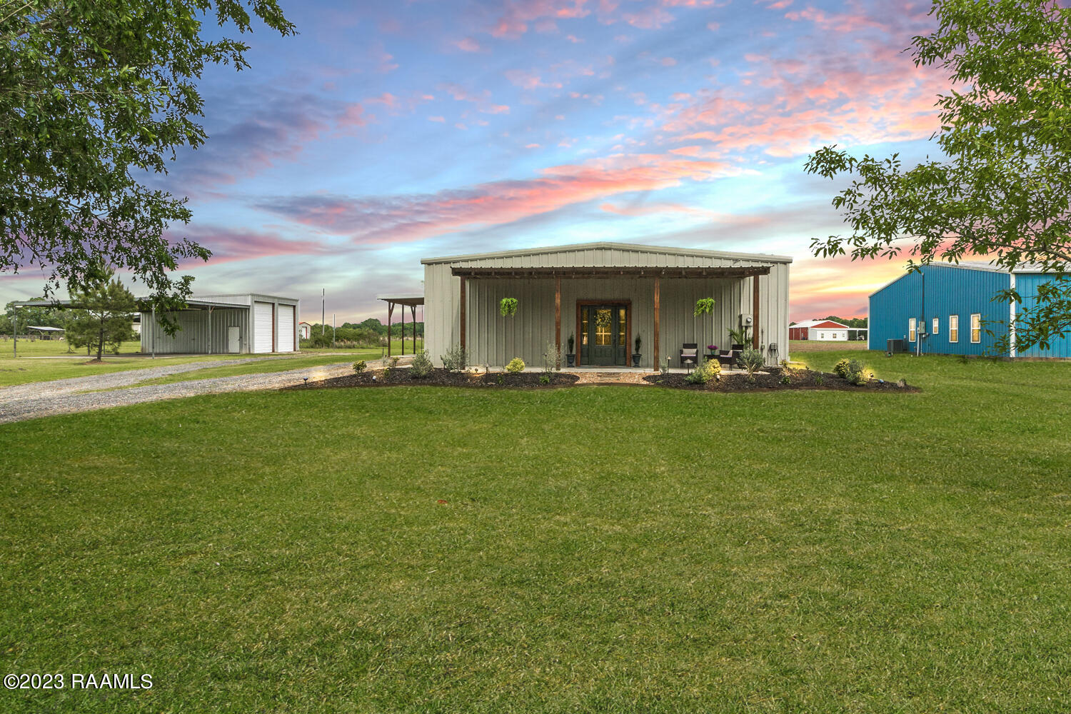 301 Amy Road Opelousas, LA 70570 - Photo 1 of 25 301 Amy Road Twilight