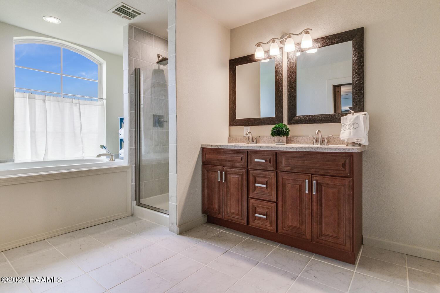 301 Amy Road Opelousas, LA 70570 - Photo 18 of 25 301 Amy Road-13