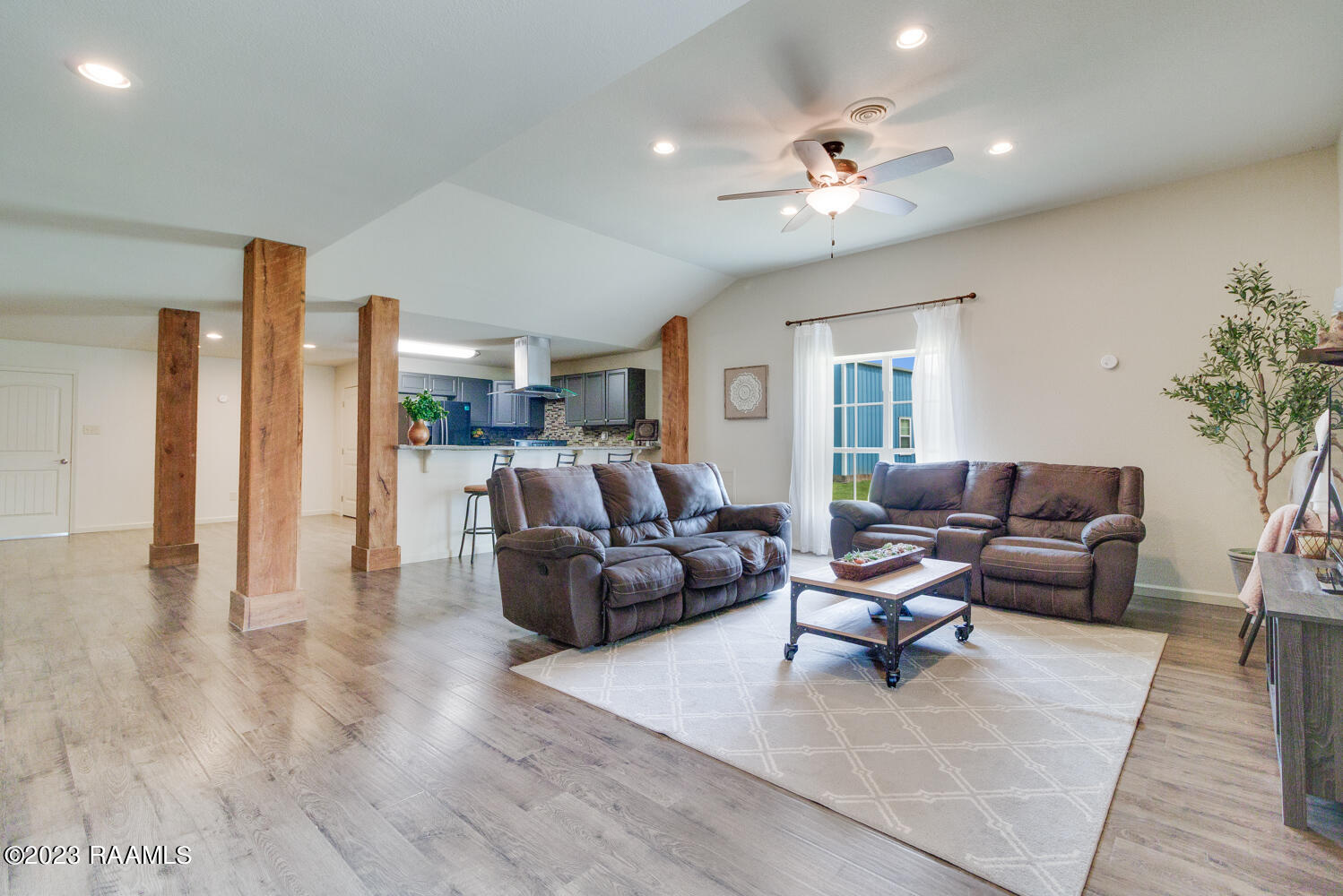 301 Amy Road Opelousas, LA 70570 - Photo 6 of 25 301 Amy Road-15