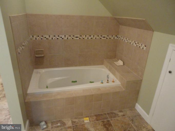 26545 Ridge Road Damascus, MD 20872 - Photo 15 of 30 Bath