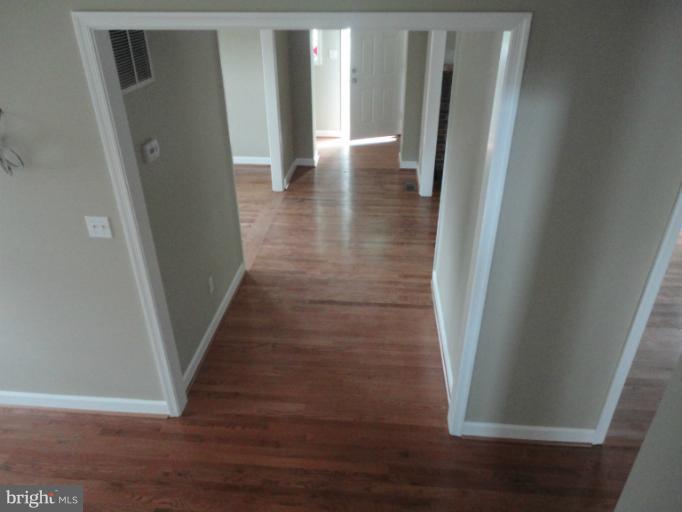 26545 Ridge Road Damascus, MD 20872 - Photo 16 of 30 Interior (General)