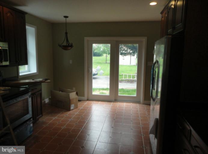 26545 Ridge Road Damascus, MD 20872 - Photo 25 of 30 Kitchen